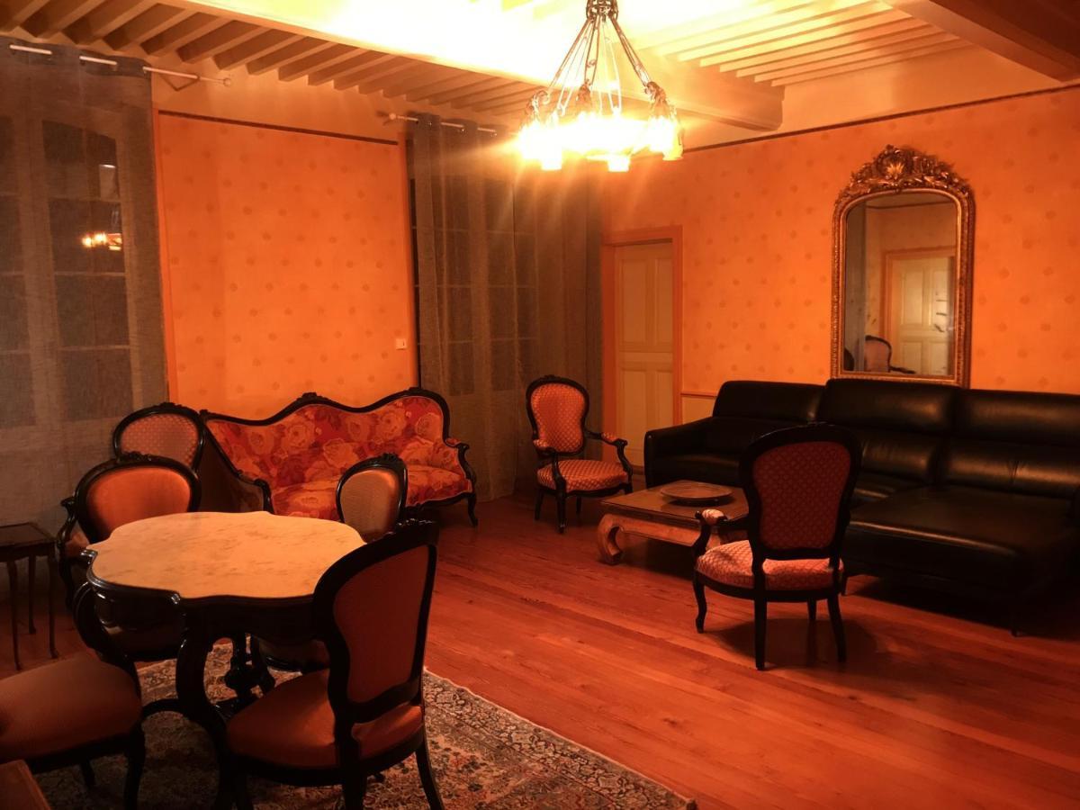 مبيت وإفطار Ourches Domaine Des Chabriers المظهر الخارجي الصورة