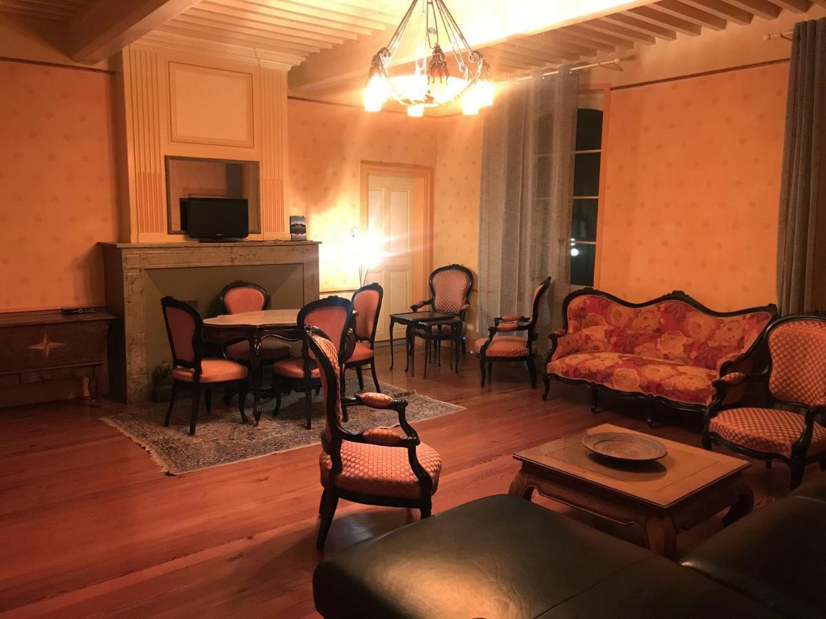 مبيت وإفطار Ourches Domaine Des Chabriers المظهر الخارجي الصورة