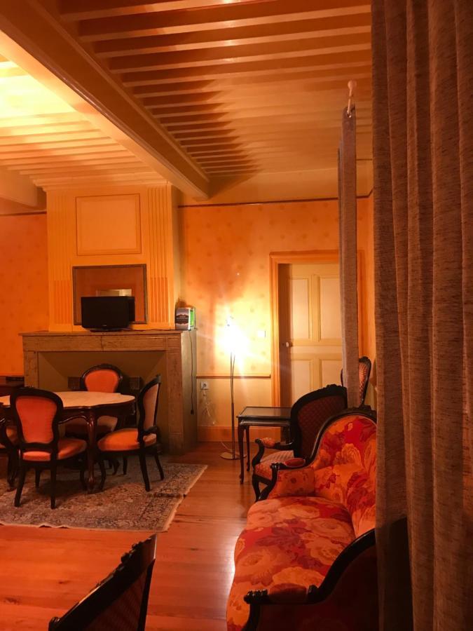 مبيت وإفطار Ourches Domaine Des Chabriers المظهر الخارجي الصورة